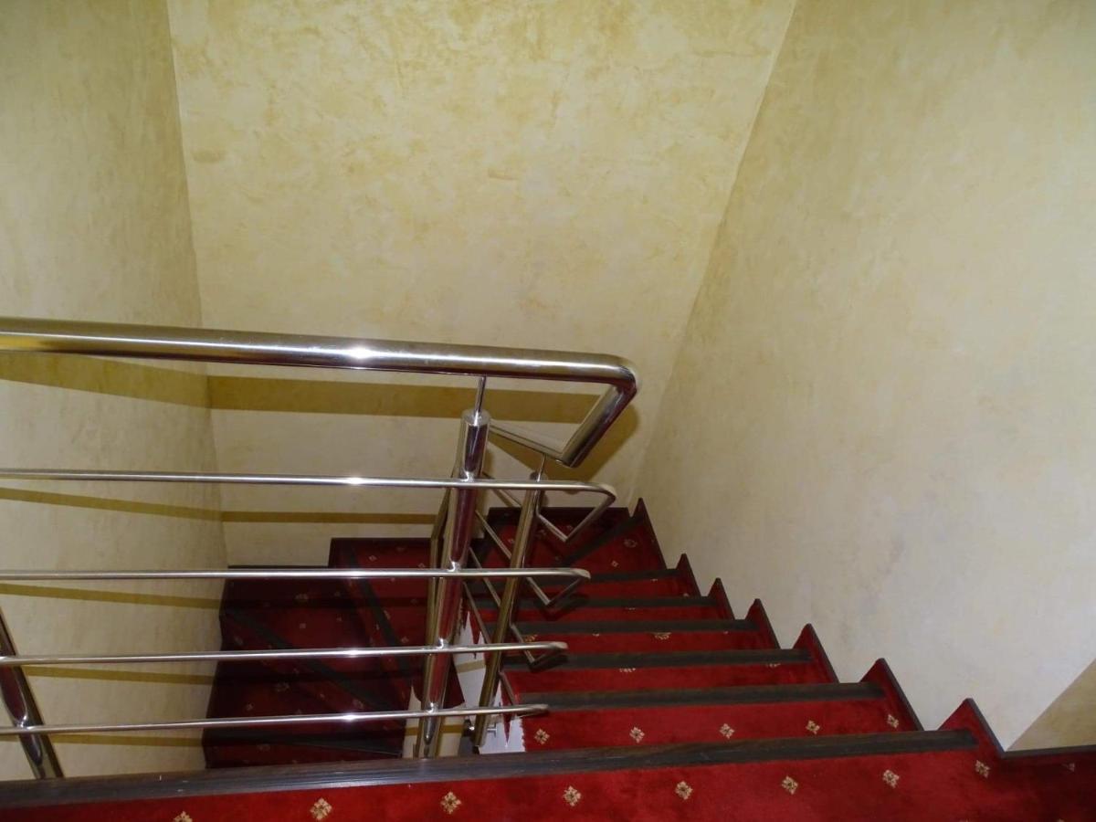 Vila Nicholas Barcanesti Экстерьер фото