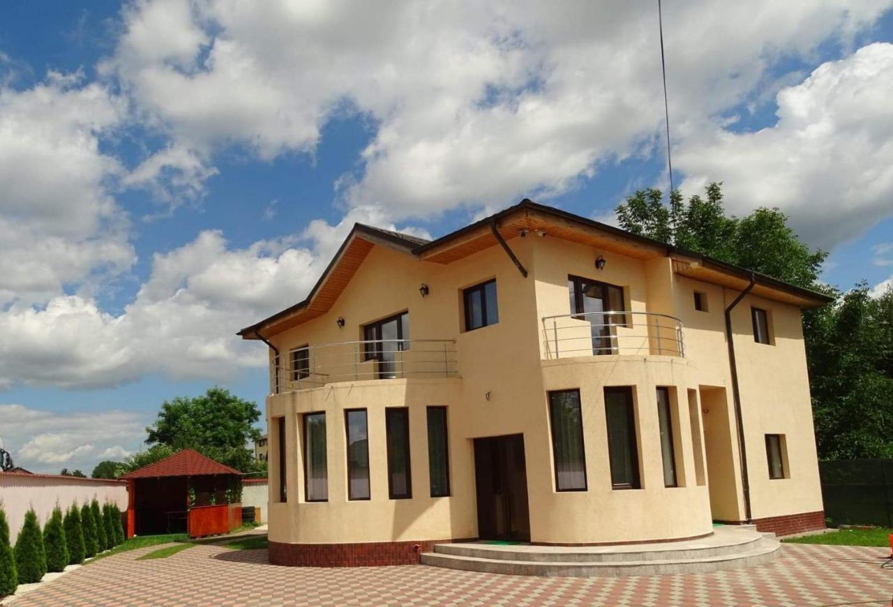 Vila Nicholas Barcanesti Экстерьер фото