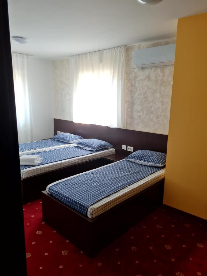 Vila Nicholas Barcanesti Экстерьер фото